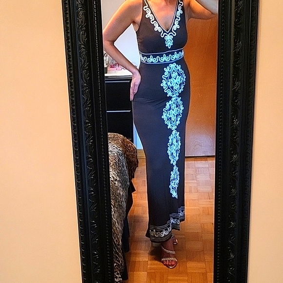 NWOT Stunning Bodycon Maxi-Dress, Chocolate w/Cream Embroidery, Crystals, M - Picture 5 of 16